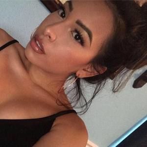 Meet your Posher, Natalia
